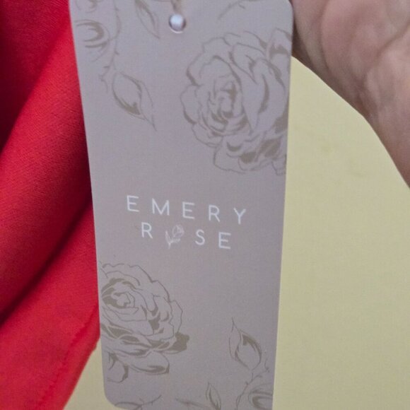 Emery Rose NWT Red Sequined Slouchy One Shoulder Top Size L - Picture 5 of 7